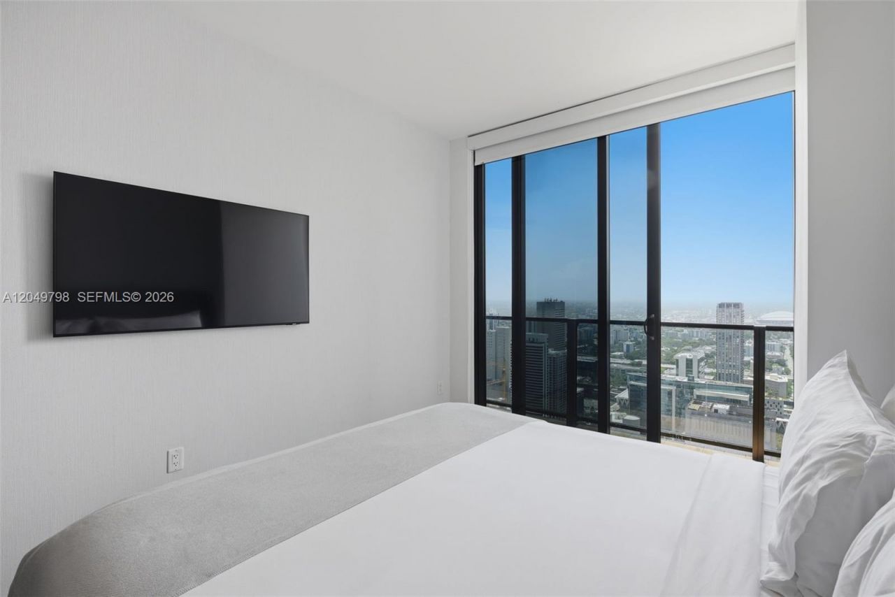 398 NE 5th St , Unit 4719, Miami, FL 33132 Photo
