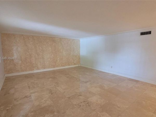 11960 NE 19th Dr , Unit 5, North Miami, FL 33181