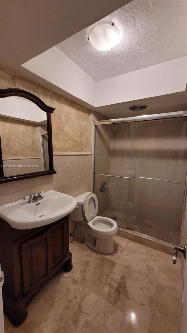 11960 NE 19th Dr, Unit 5, North Miami, FL 33181 Photo