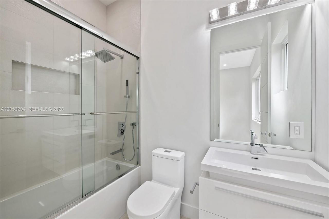 1615 NE 3rd Ct , Fort Lauderdale, FL 33301 Photo
