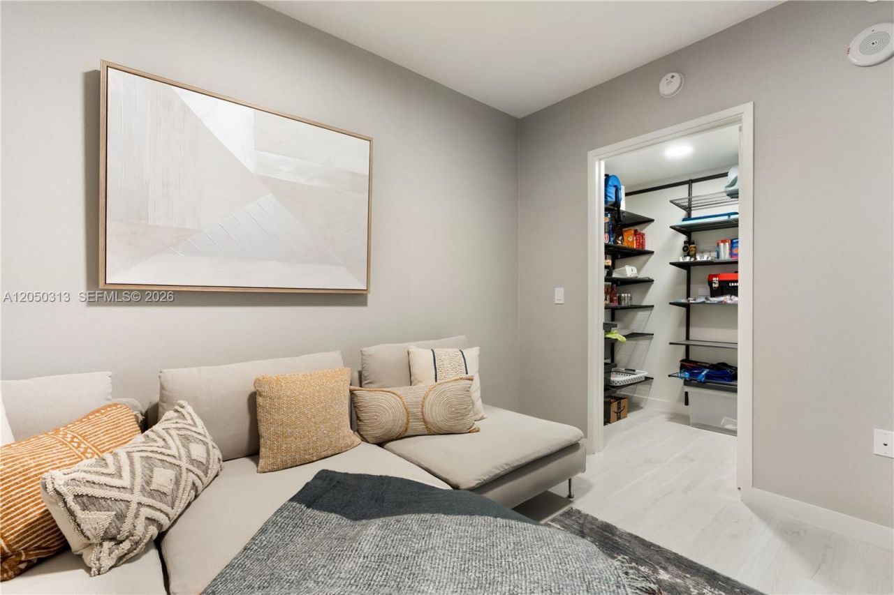330 Sunny Isles Blvd , Unit 5-1404, Sunny Isles Beach, FL 33160 Photo