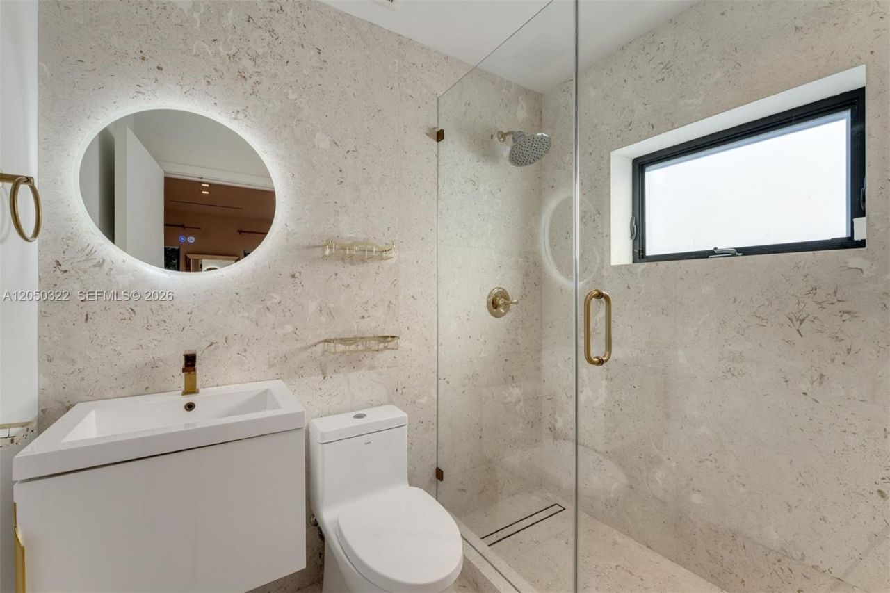 771 Fairway Dr, Miami Beach, FL 33141 Photo