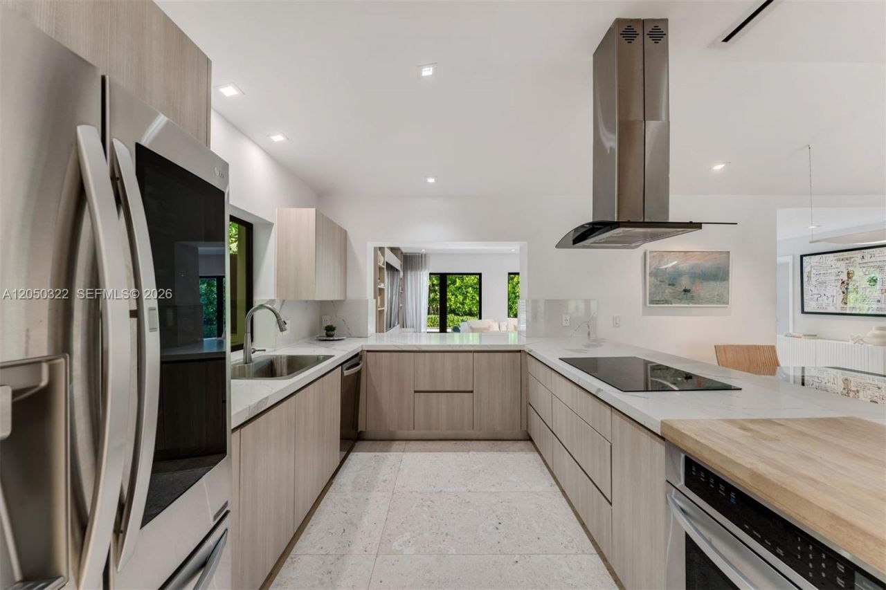 771 Fairway Dr, Miami Beach, FL 33141 Photo
