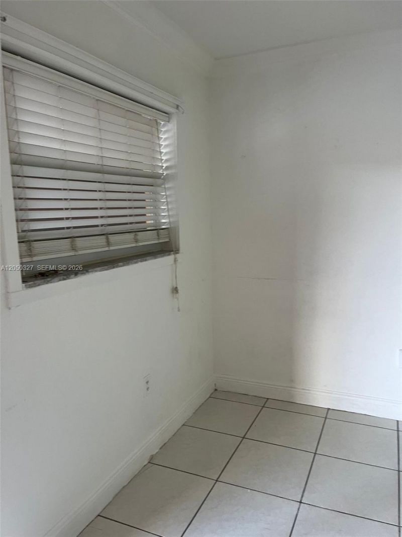 1265 W 24th St , Unit 121, Hialeah, FL 33010 Photo