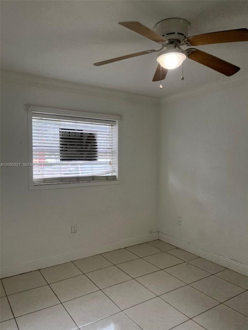 1265 W 24th St , Unit 121, Hialeah, FL 33010 Photo