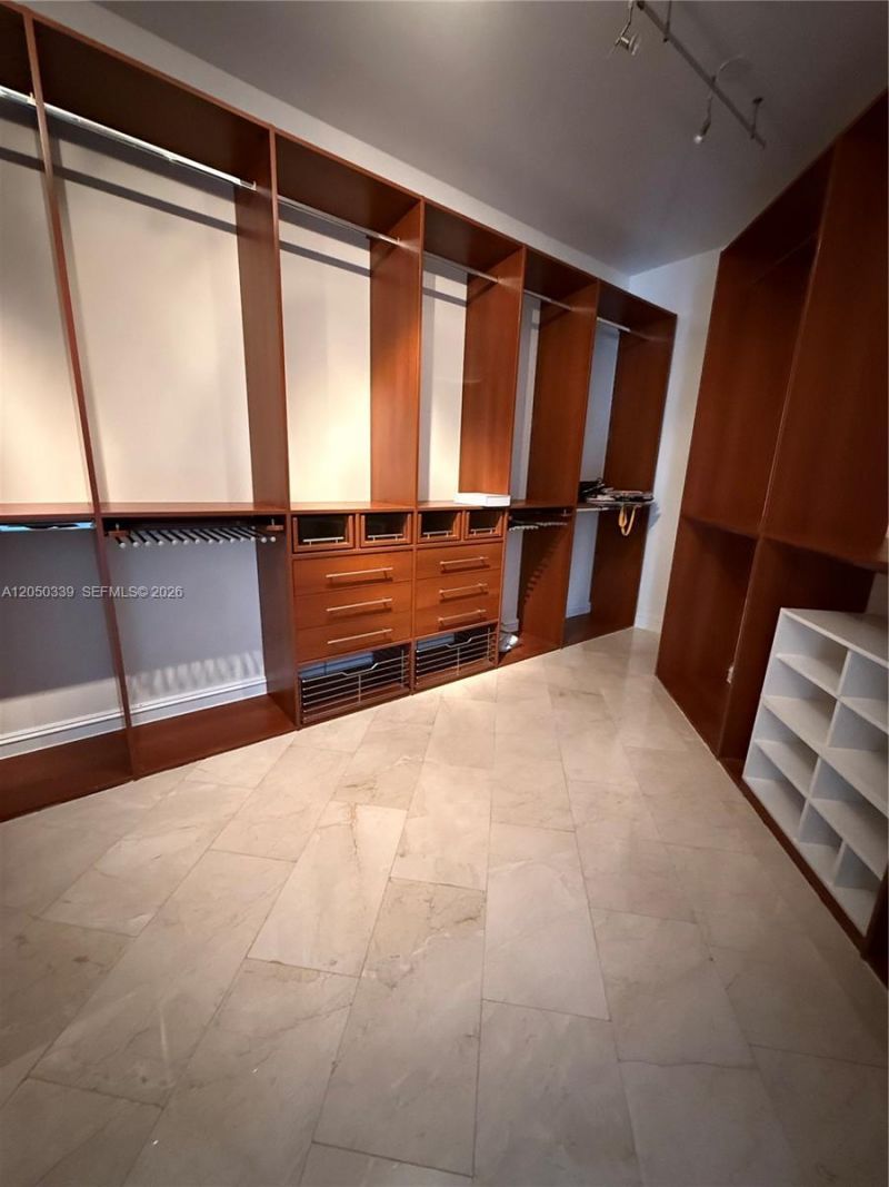 21200 Point Pl, Unit 1403, Aventura, FL 33180 Photo