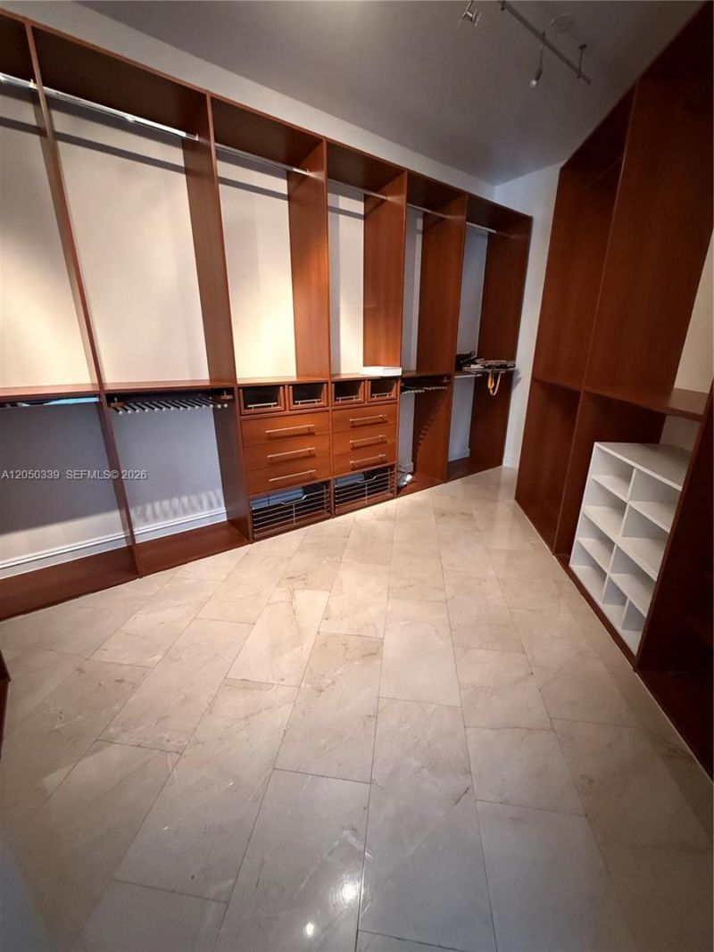 21200 Point Pl, Unit 1403, Aventura, FL 33180 Photo