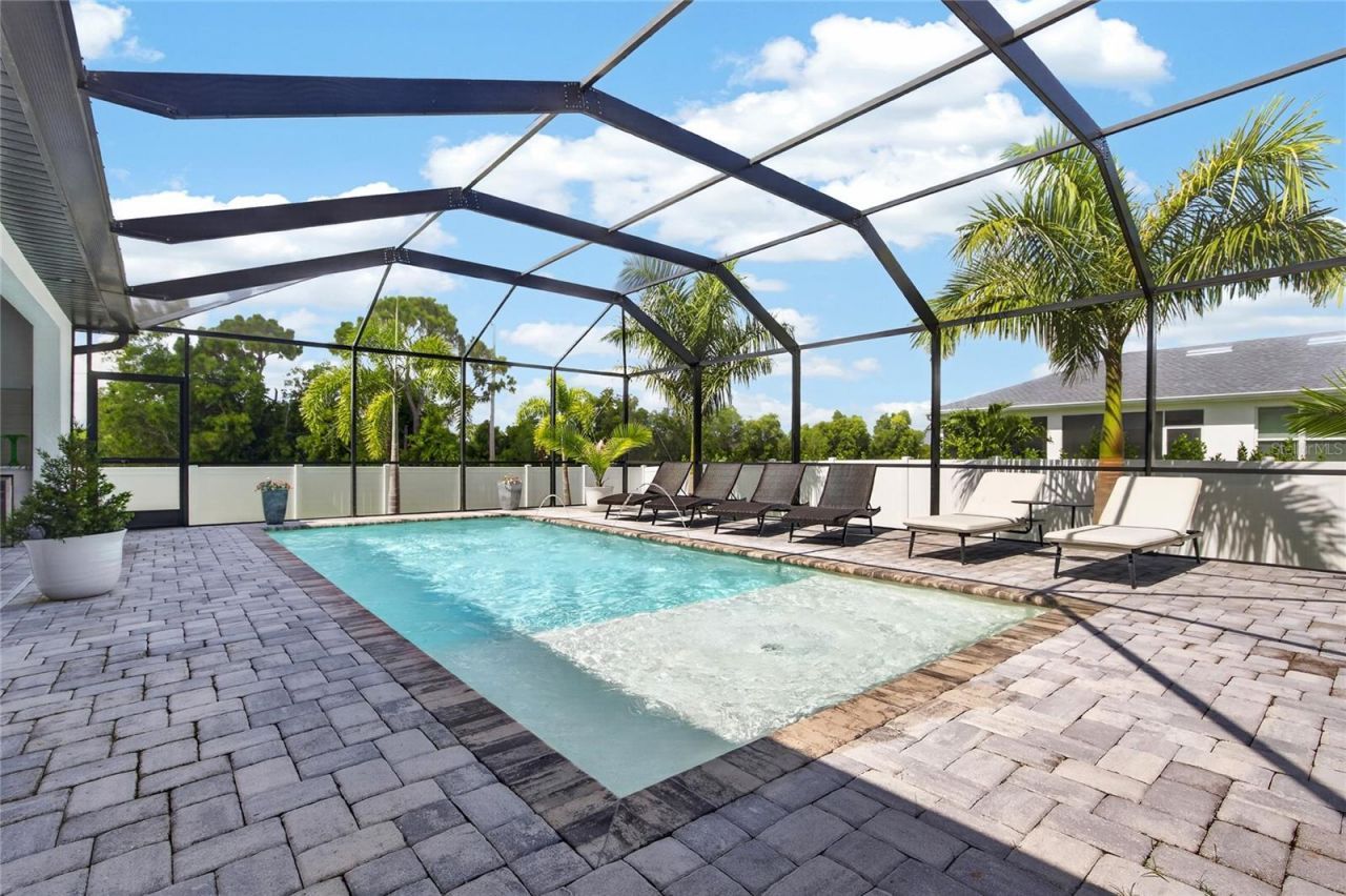 4700 NW 38th Avenue , Cape Coral, FL 33993 Photo