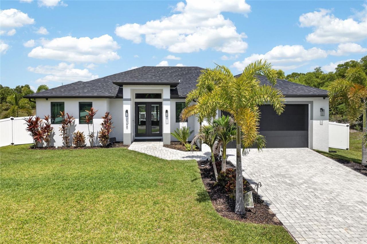 4700 NW 38th Avenue , Cape Coral, FL 33993 Photo