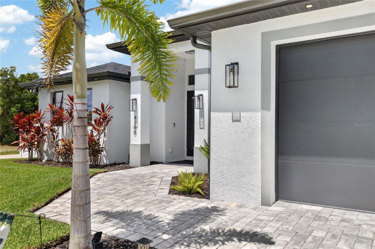 4700 NW 38th Avenue , Cape Coral, FL 33993 Photo