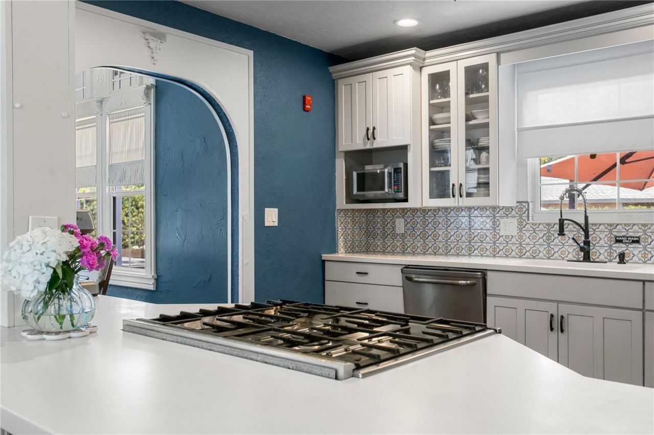 2801 7th Avenue N, Saint Petersburg, FL 33713 Photo
