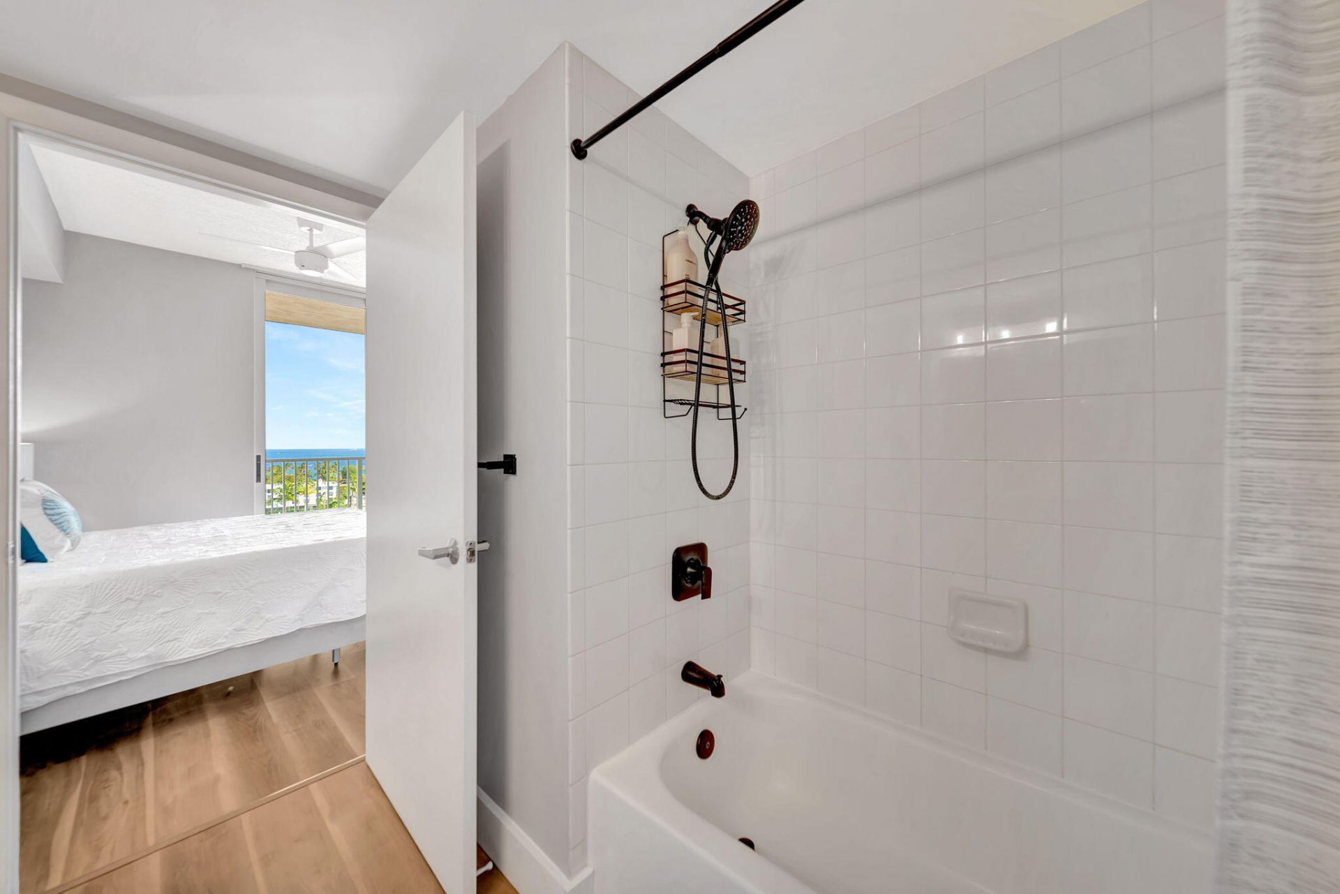 3020 NE 32nd Avenue, Unit 1017, Fort Lauderdale, FL 33308 Photo