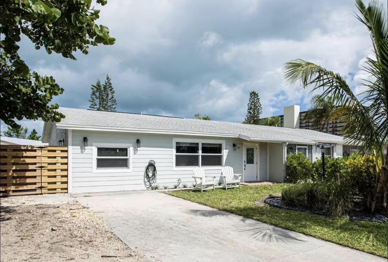 85 S Las Olas Drive, Jensen Beach, FL 34957 Photo