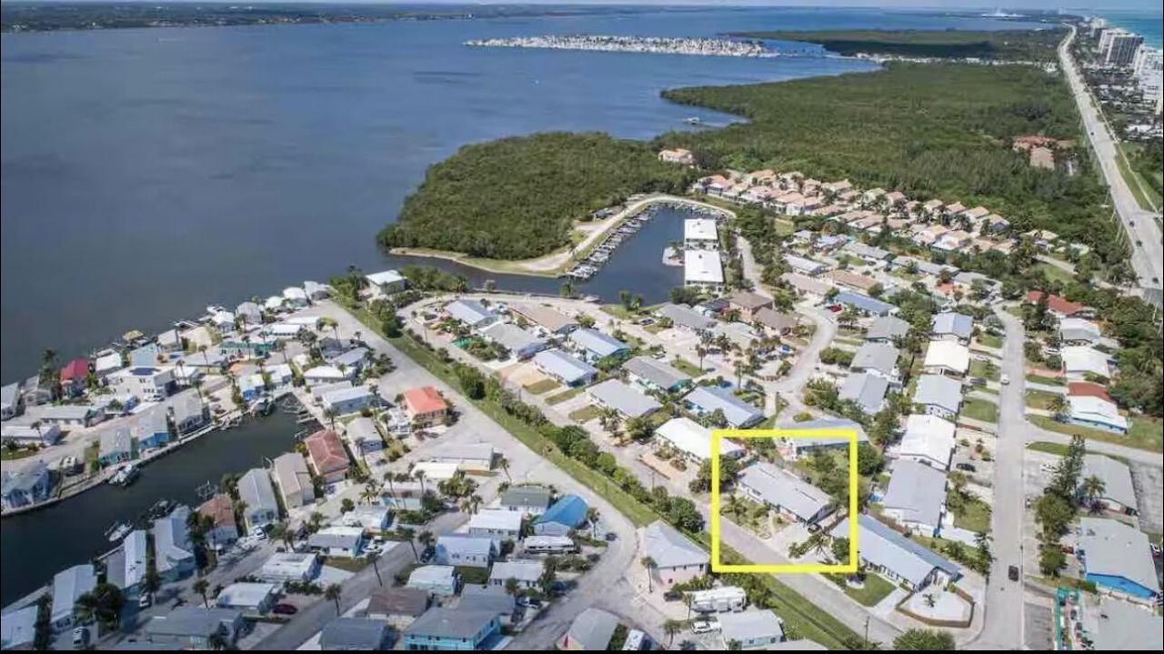 85 S Las Olas Drive, Jensen Beach, FL 34957 Photo