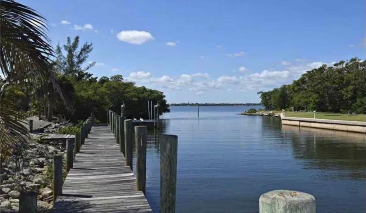 85 S Las Olas Drive, Jensen Beach, FL 34957 Photo