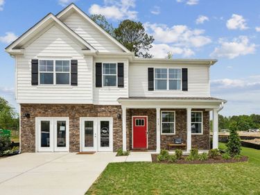 508 STONEWALL JACKSON BLVD, STAUNTON, VA 24401