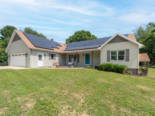 87 67th Street, South Haven, MI 49090