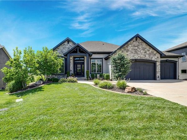 25005 W 114th Street, Olathe, KS 66061