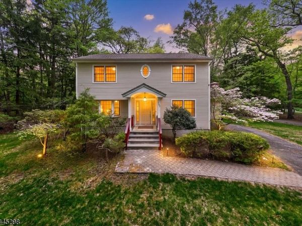 157 Grove St, Ramsey, NJ 07446