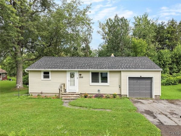 6449 Lakeshore Road , Cicero, NY 13039