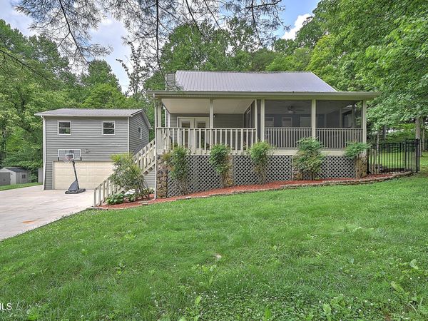 118 Melinda Lane, Johnson City, TN 37604