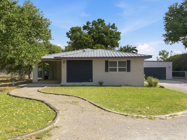 21 Otero Road , Los Lunas, NM 87031
