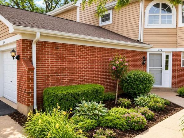 624 W Happfield Drive , Unit 1717D, Arlington Heights, IL 60004