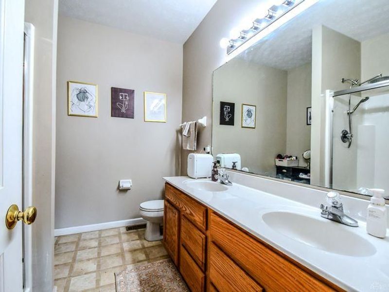 10278 Peacock Lane, Miamisburg, OH 45342 Photo 15