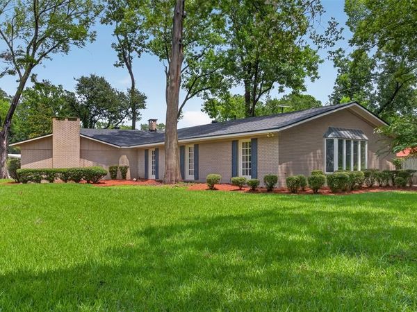 324 Gilbert Circle , Shreveport, LA 71106