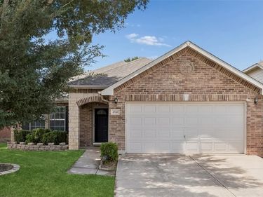 4541 Lacebark Lane, Fort Worth, TX 76244