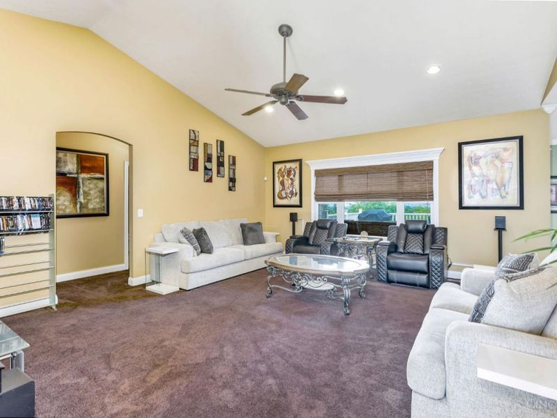 591 Hermay, Hamilton, OH 45013 Photo 10