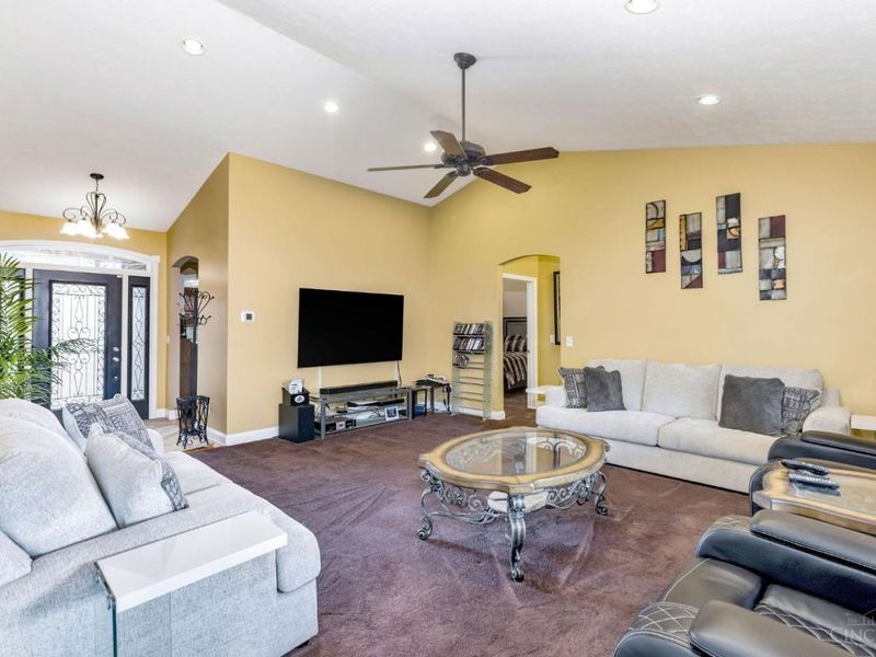 591 Hermay, Hamilton, OH 45013 Photo 11