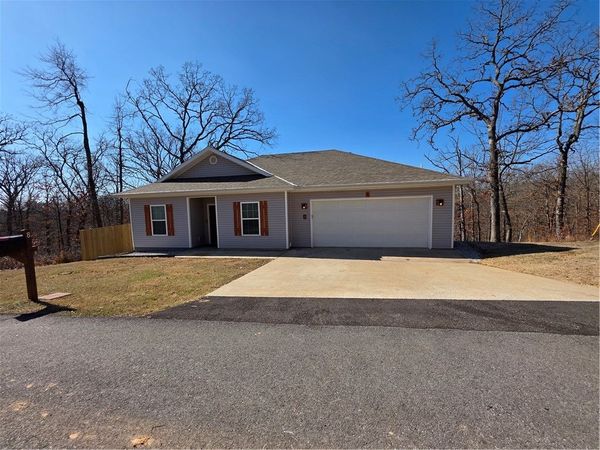 8 Horncastle Drive , Bella Vista, AR 72714