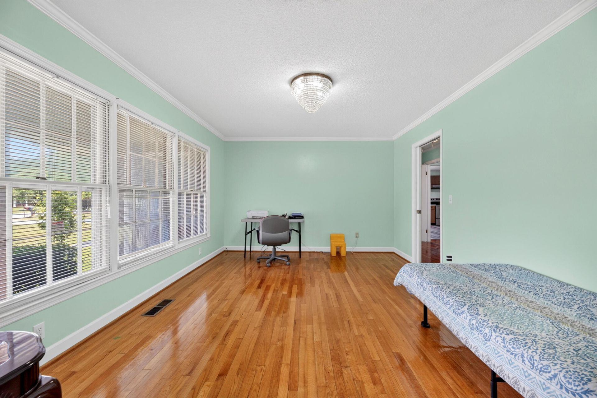 2069 Hydrick Avenue Photo 27
