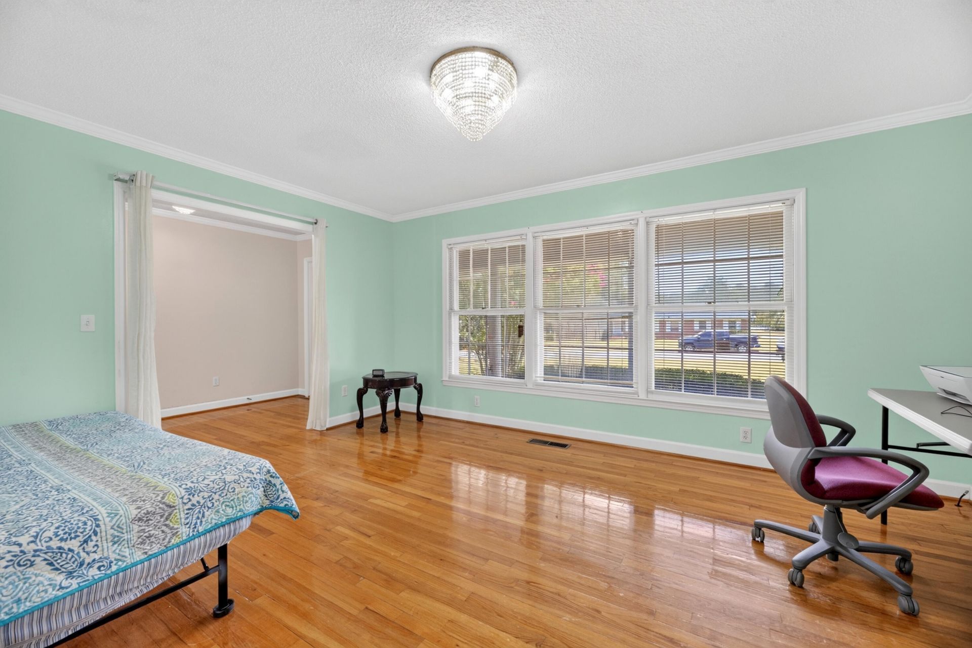 2069 Hydrick Avenue Photo 28