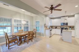 9004 Hema Lane photo 4