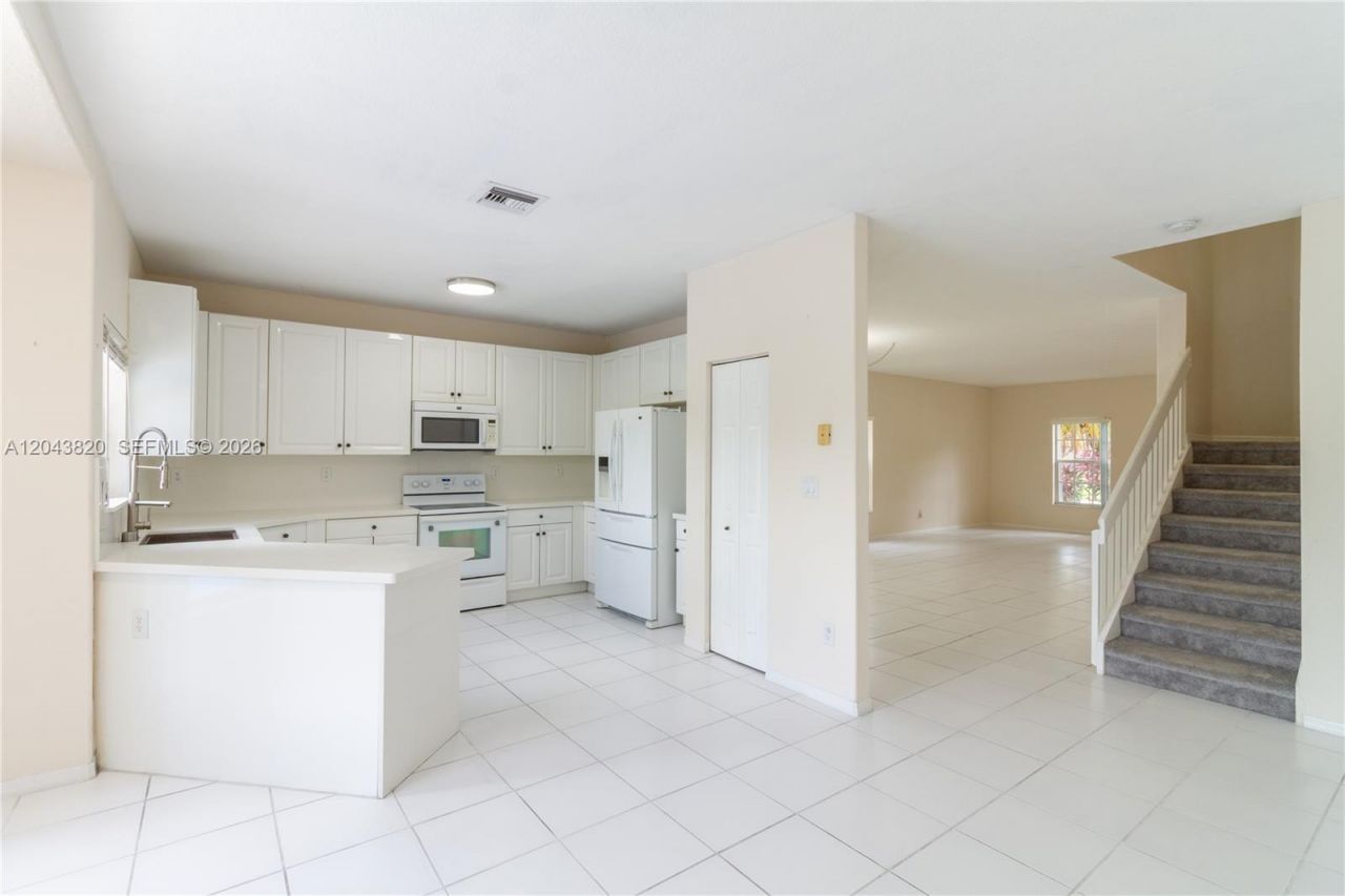 1473 SW 158th Ave, Pembroke Pines, FL 33027 Photo