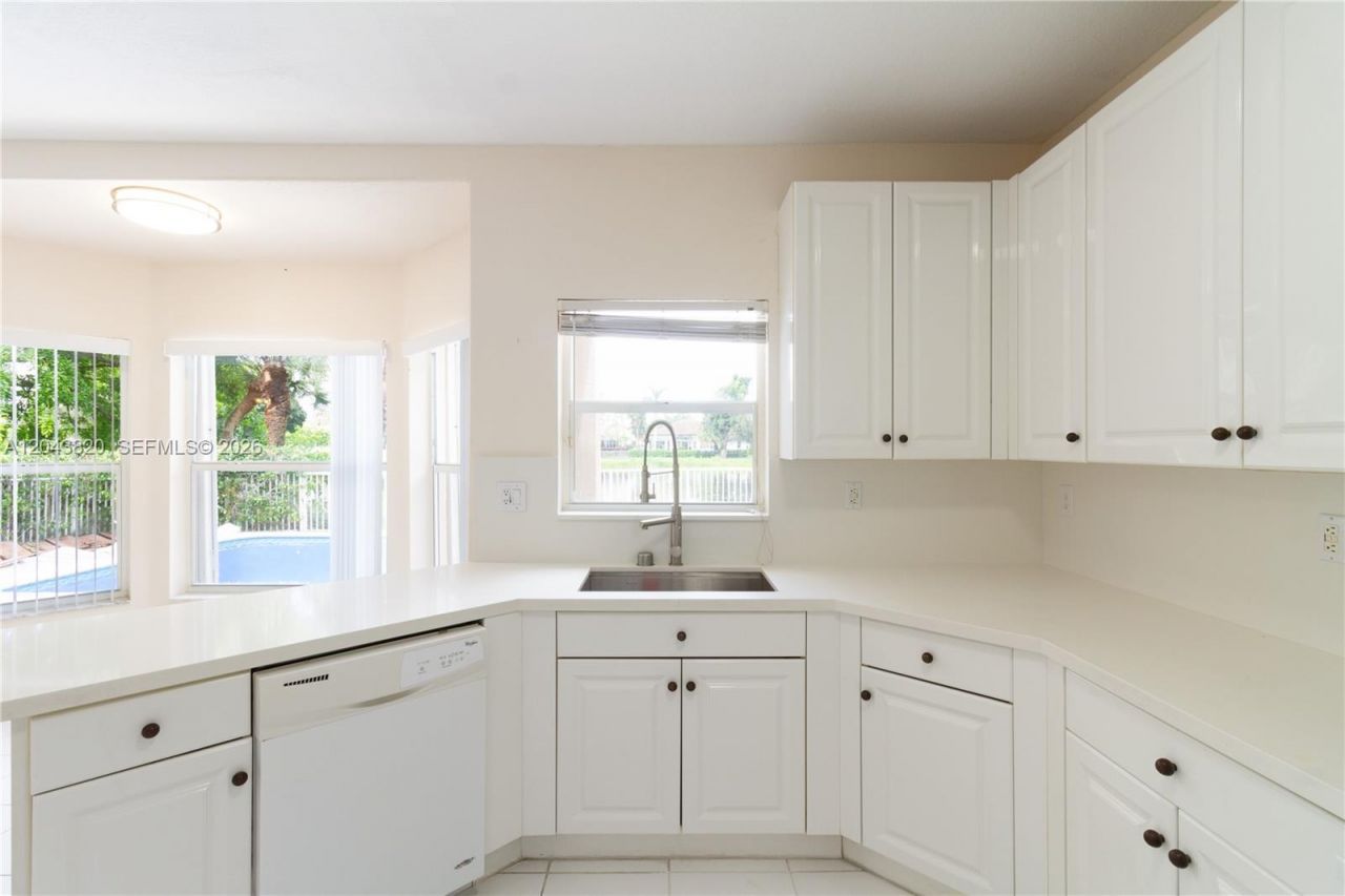 1473 SW 158th Ave, Pembroke Pines, FL 33027 Photo
