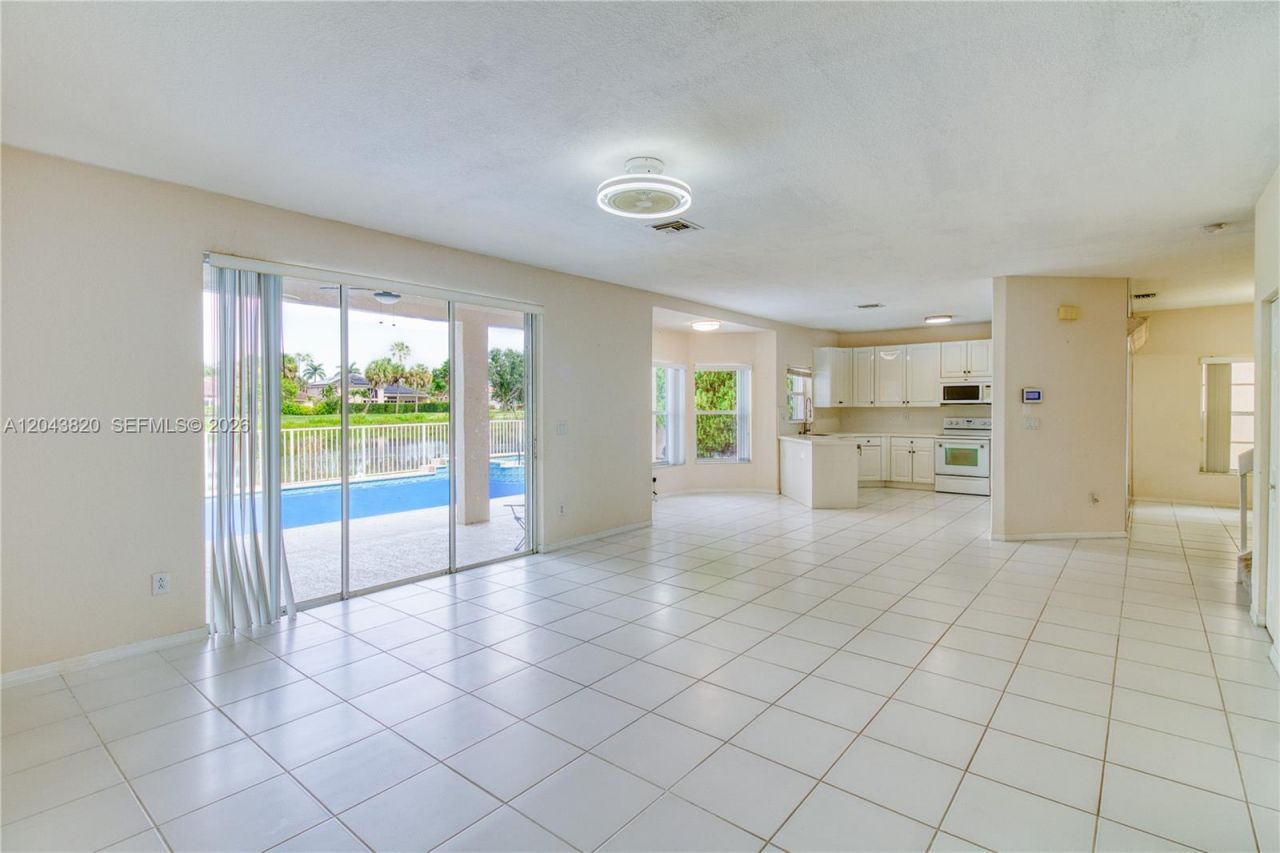 1473 SW 158th Ave, Pembroke Pines, FL 33027 Photo