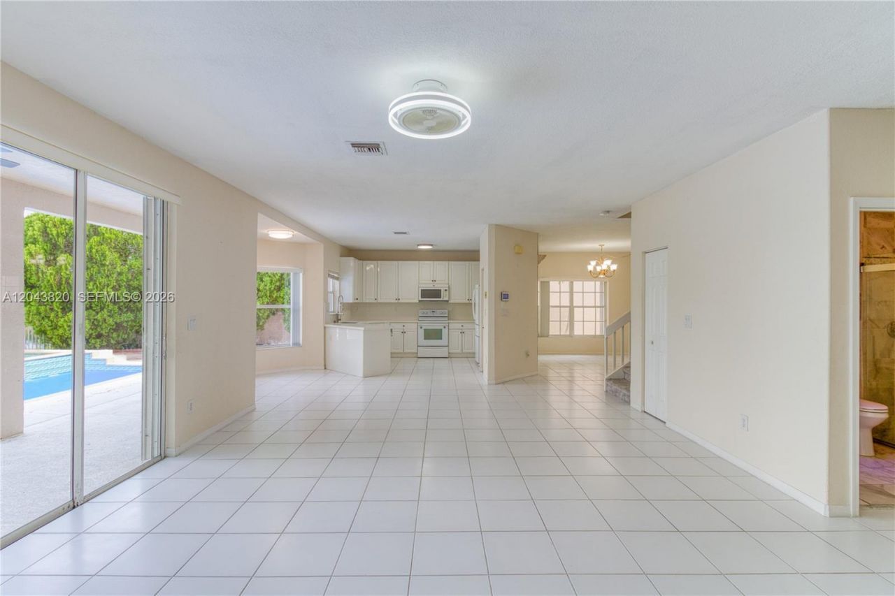 1473 SW 158th Ave, Pembroke Pines, FL 33027 Photo