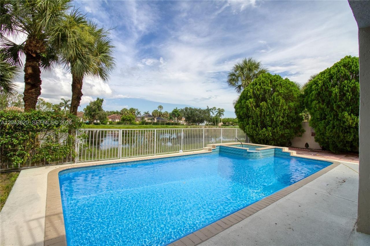 1473 SW 158th Ave, Pembroke Pines, FL 33027 Photo