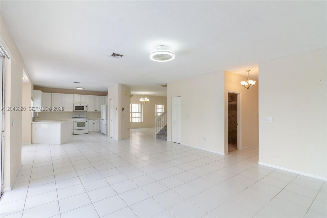 1473 SW 158th Ave, Pembroke Pines, FL 33027 Photo