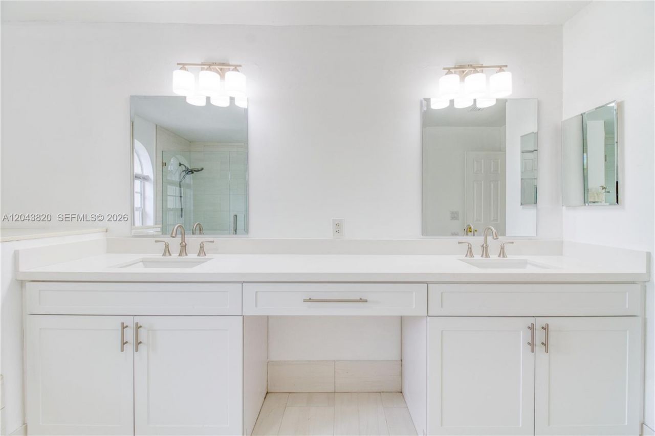 1473 SW 158th Ave, Pembroke Pines, FL 33027 Photo
