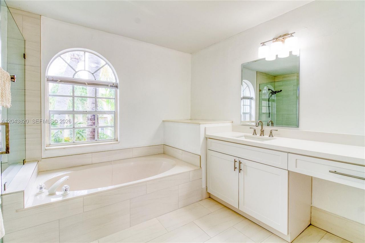 1473 SW 158th Ave, Pembroke Pines, FL 33027 Photo