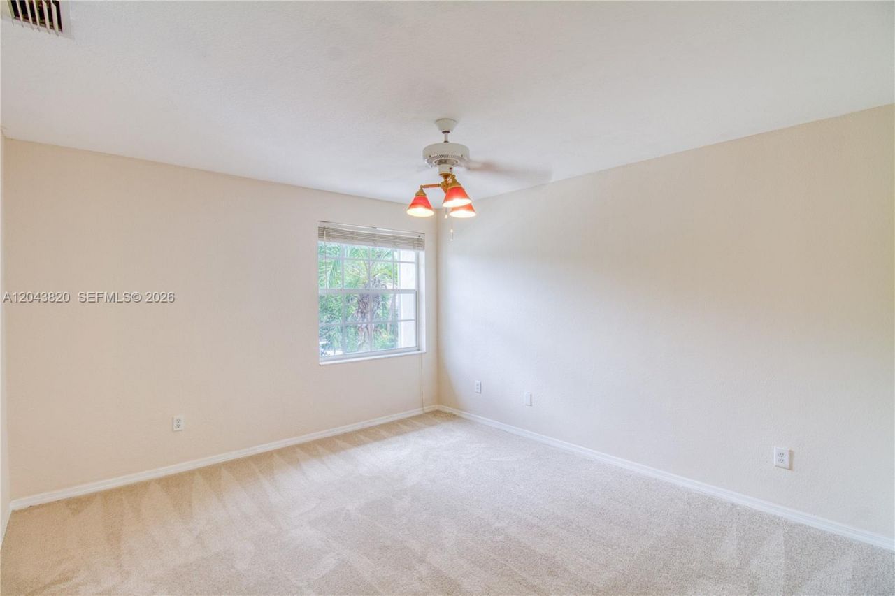 1473 SW 158th Ave, Pembroke Pines, FL 33027 Photo