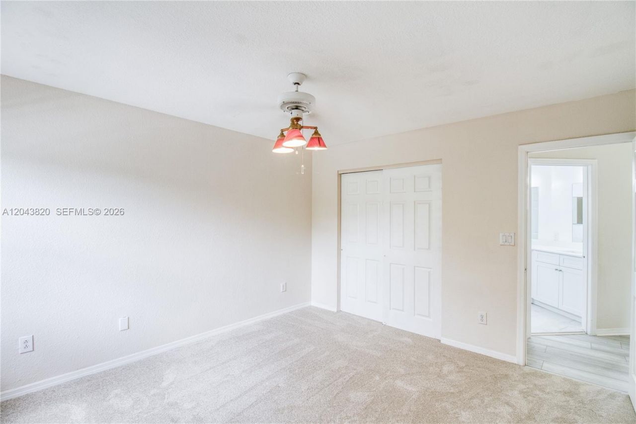 1473 SW 158th Ave, Pembroke Pines, FL 33027 Photo
