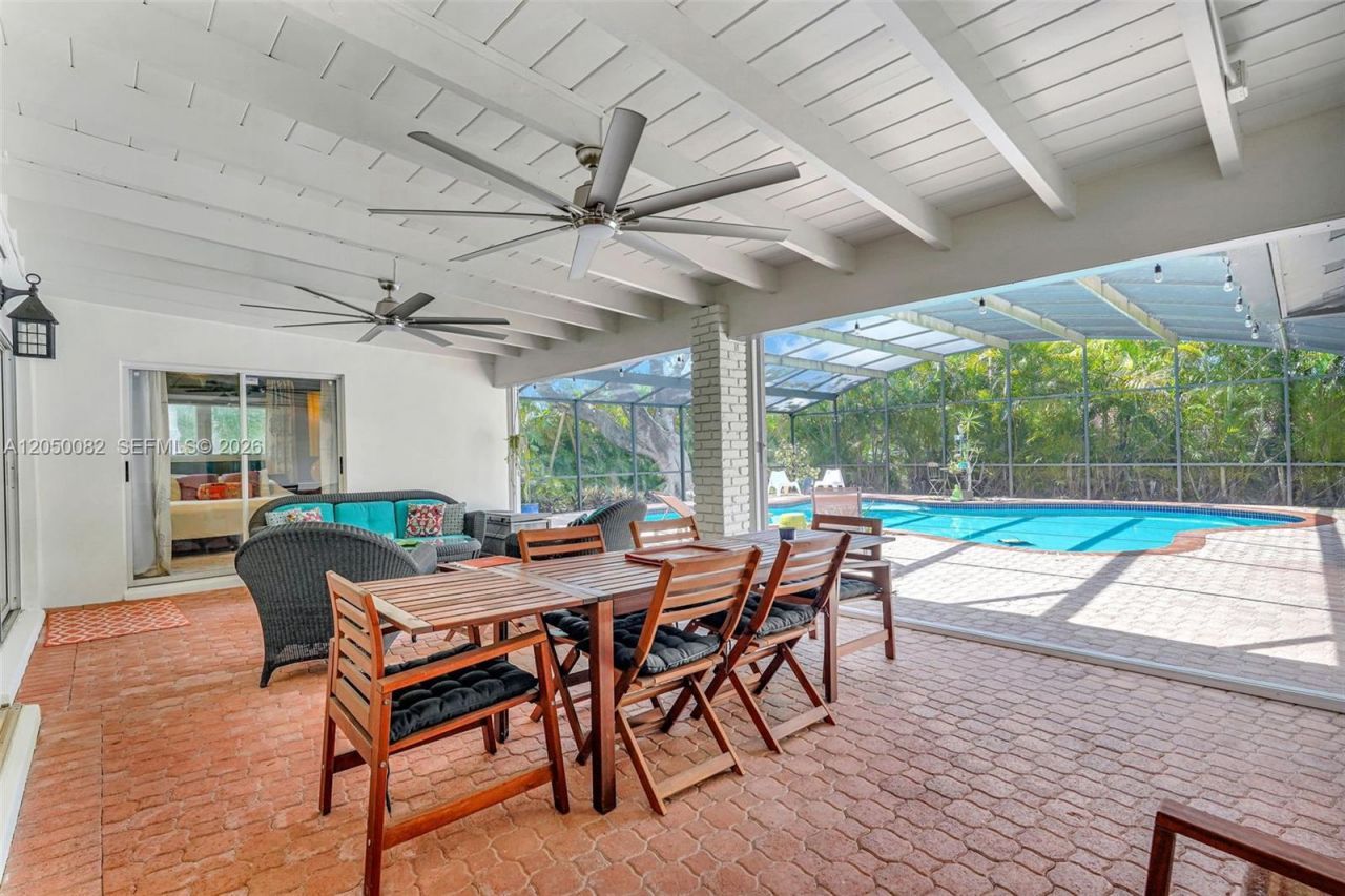 6952 SW 149th Ter , Palmetto Bay, FL 33158 Photo