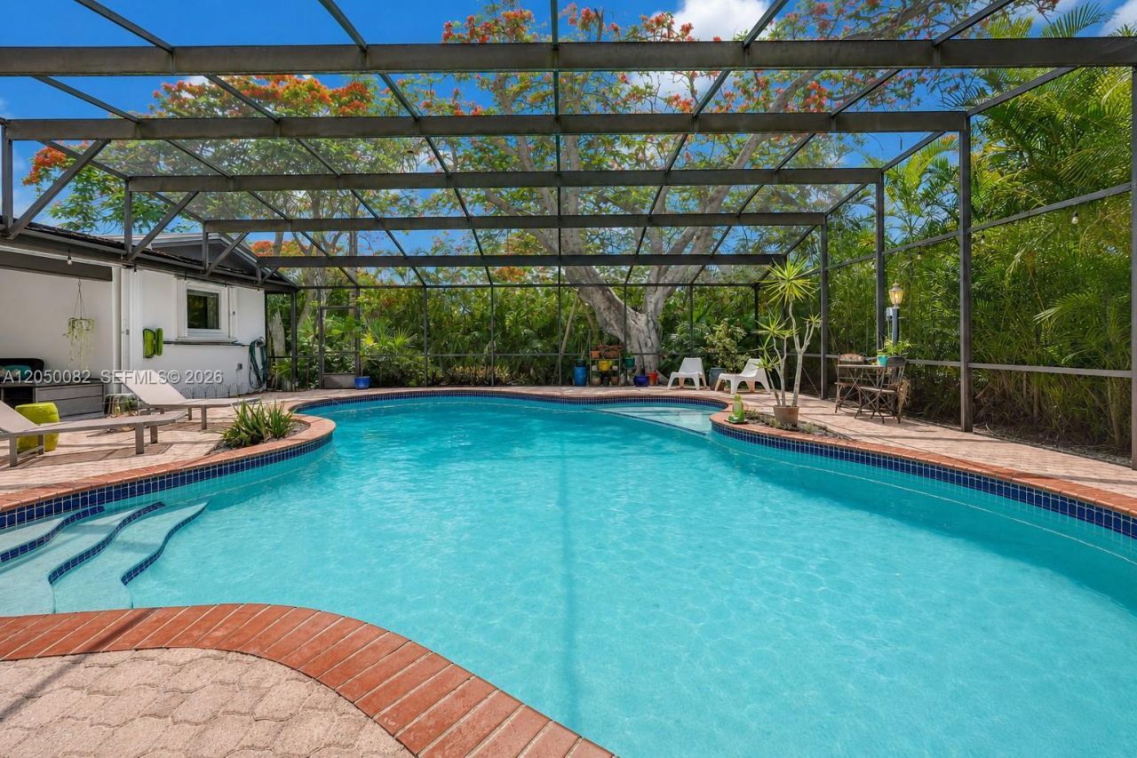 6952 SW 149th Ter , Palmetto Bay, FL 33158 Photo