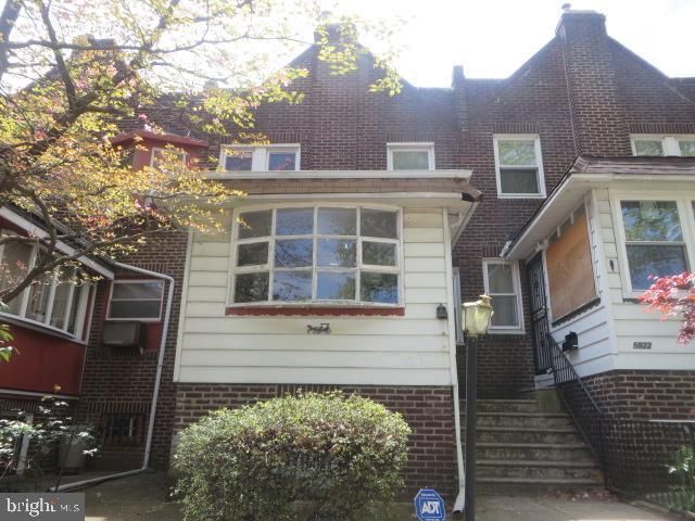 5920 W OXFORD STREET , PHILADELPHIA, PA 19151