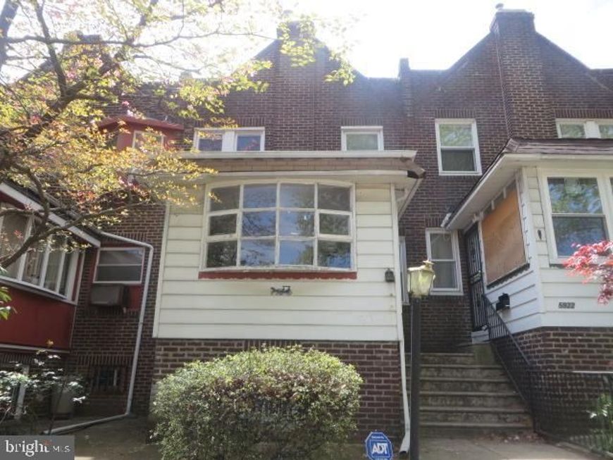 5920 W Oxford Street, Philadelphia, PA 19151 Main Photo